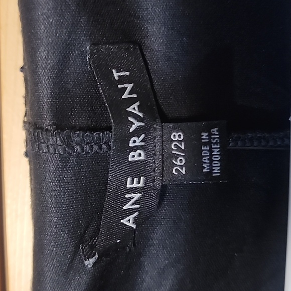 New Lane Bryant Black Laced Lined Top Size 26/28 - Picture 6 of 7